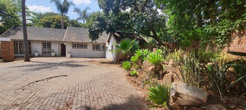 To Let 3 Bedroom Property for Rent in Faerie Glen Gauteng