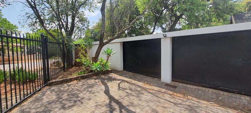 To Let 3 Bedroom Property for Rent in Faerie Glen Gauteng