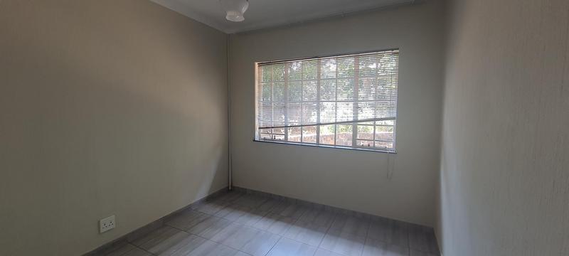 To Let 3 Bedroom Property for Rent in Faerie Glen Gauteng