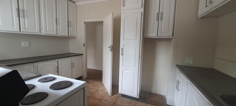 To Let 3 Bedroom Property for Rent in Faerie Glen Gauteng