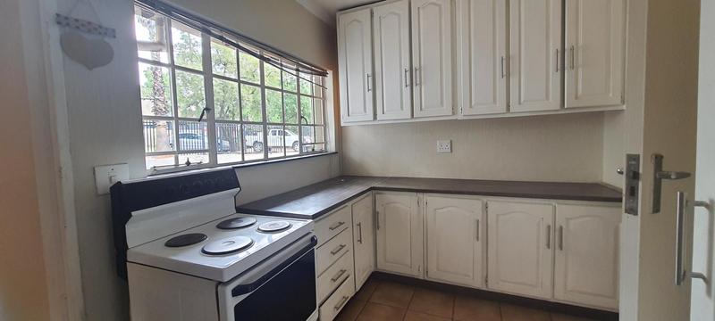 To Let 3 Bedroom Property for Rent in Faerie Glen Gauteng