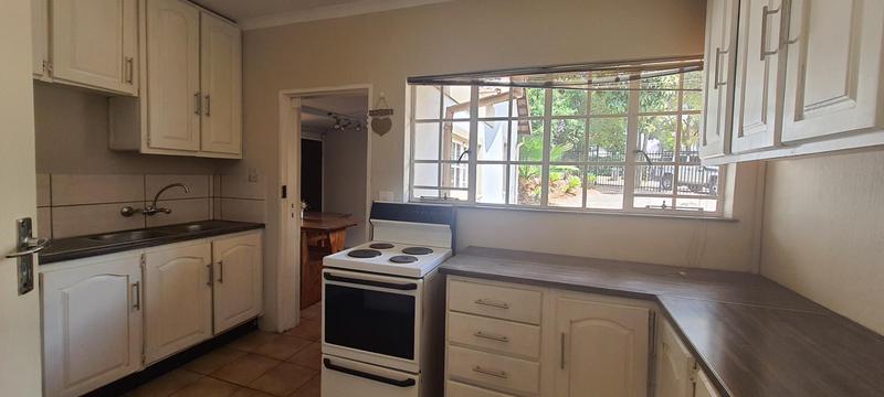 To Let 3 Bedroom Property for Rent in Faerie Glen Gauteng