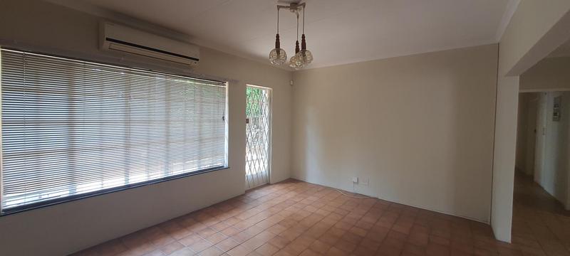 To Let 3 Bedroom Property for Rent in Faerie Glen Gauteng