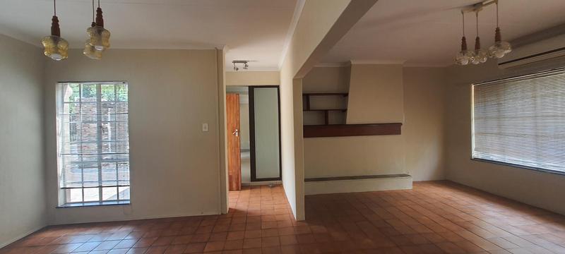 To Let 3 Bedroom Property for Rent in Faerie Glen Gauteng