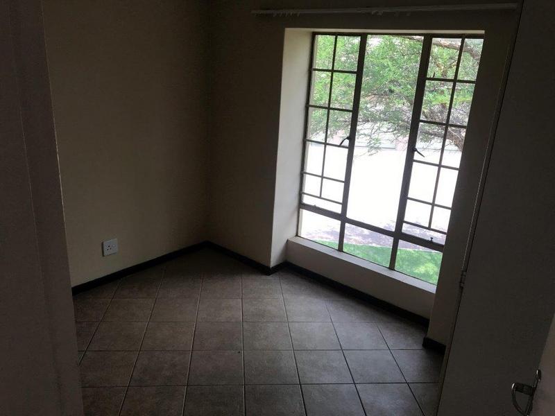 To Let 2 Bedroom Property for Rent in Mooikloof Ridge Gauteng