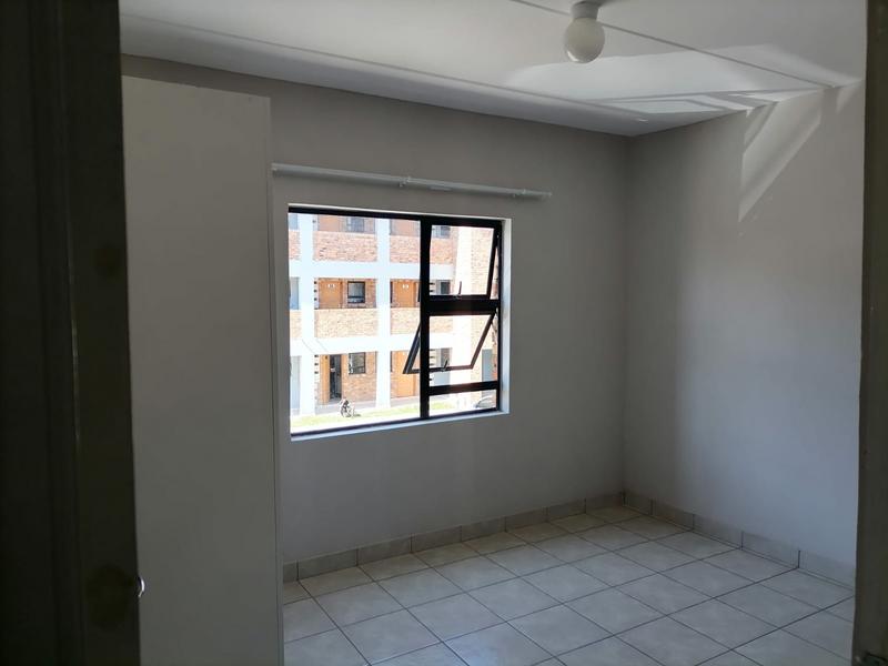 To Let 2 Bedroom Property for Rent in Groblerpark Gauteng