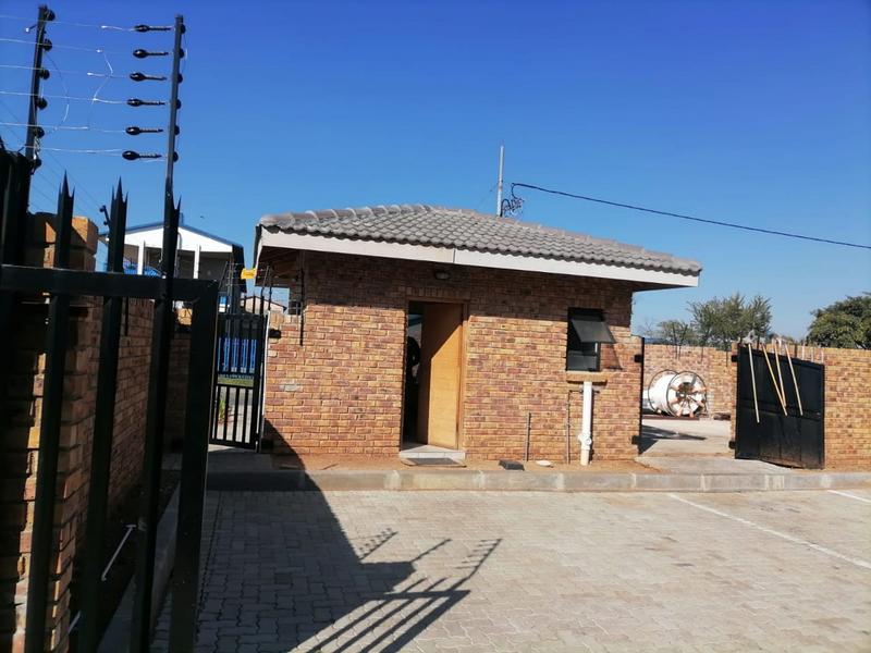 To Let 2 Bedroom Property for Rent in Groblerpark Gauteng