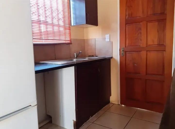 2 Bedroom Property for Sale in Bram Fischerville Gauteng