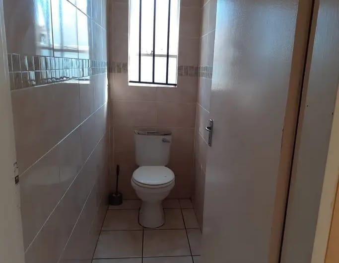 2 Bedroom Property for Sale in Bram Fischerville Gauteng