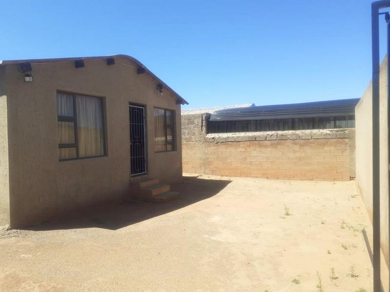 2 Bedroom Property for Sale in Mapetla Gauteng