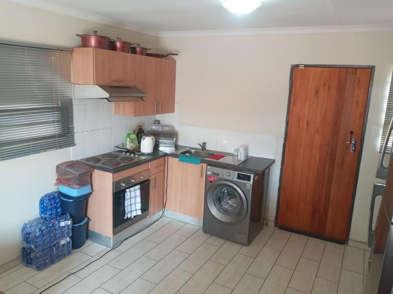 3 Bedroom Property for Sale in Klippoortjie Gauteng