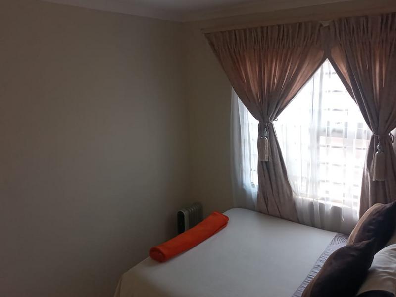 3 Bedroom Property for Sale in Klippoortjie Gauteng