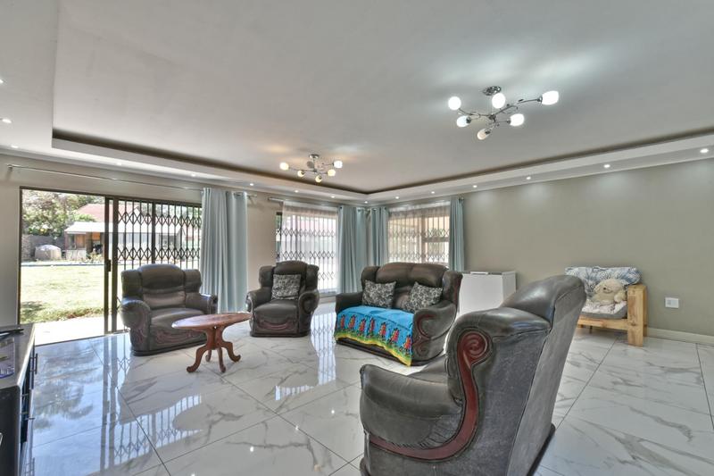 5 Bedroom Property for Sale in Randpark Ridge Gauteng