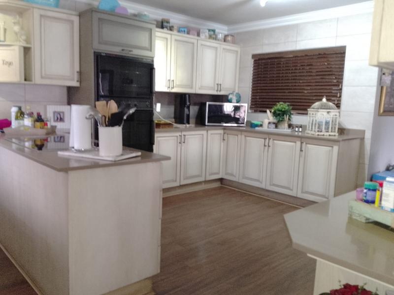 3 Bedroom Property for Sale in Petersfield Gauteng