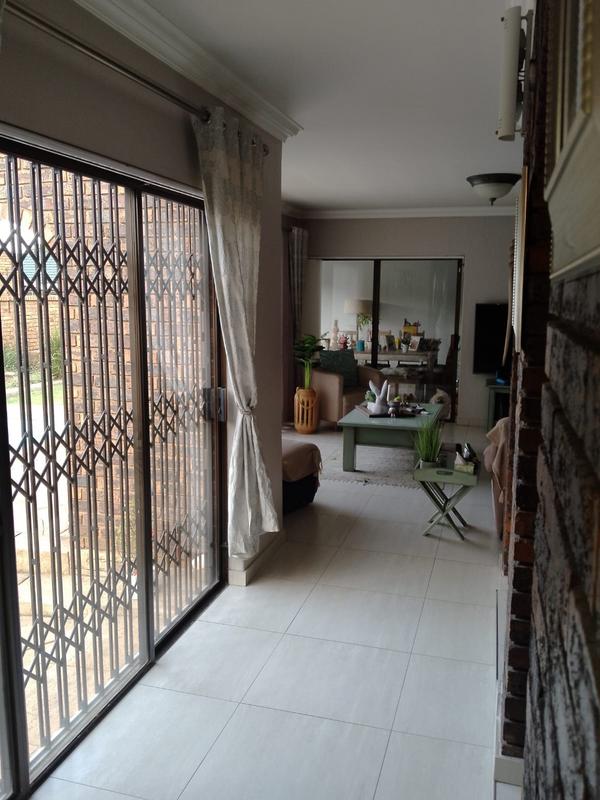 3 Bedroom Property for Sale in Petersfield Gauteng