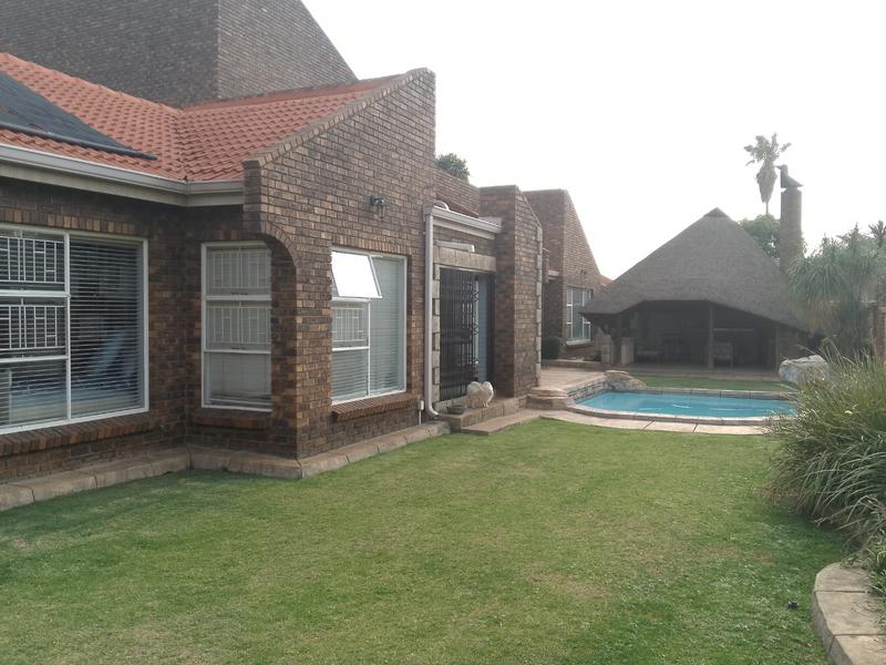 3 Bedroom Property for Sale in Petersfield Gauteng