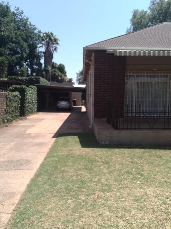 3 Bedroom Property for Sale in Selection Park Gauteng