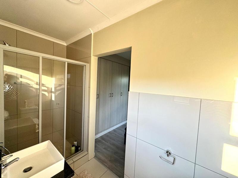 To Let 3 Bedroom Property for Rent in Pomona Gauteng