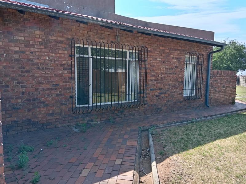 Commercial Property for Sale in Crystal Park Gauteng