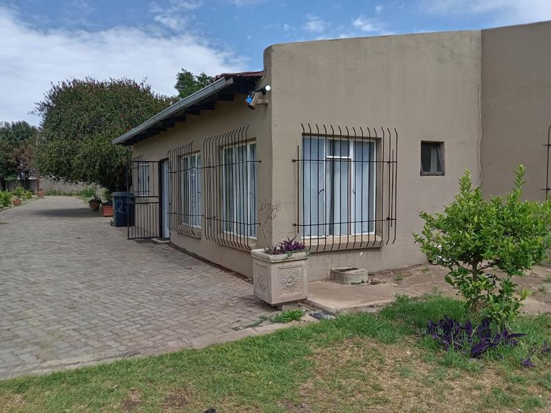 Commercial Property for Sale in Crystal Park Gauteng