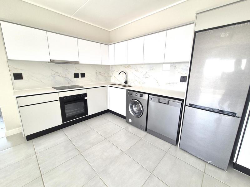 To Let 2 Bedroom Property for Rent in Crowthorne Gauteng