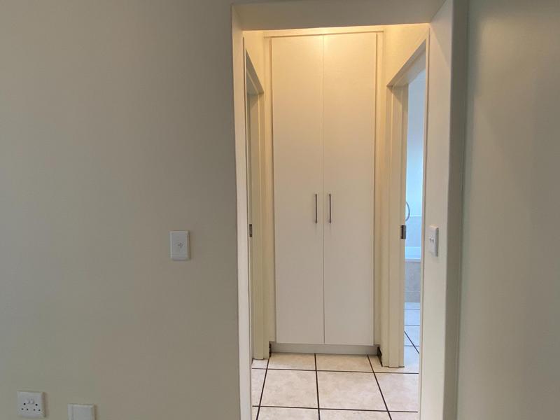 To Let 1 Bedroom Property for Rent in Bryanston Gauteng