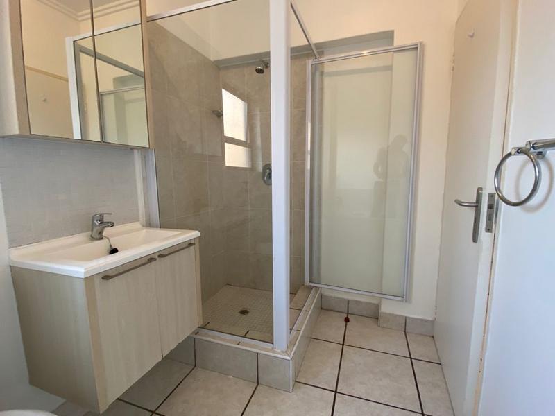 To Let 1 Bedroom Property for Rent in Bryanston Gauteng