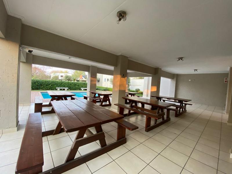 To Let 1 Bedroom Property for Rent in Bryanston Gauteng