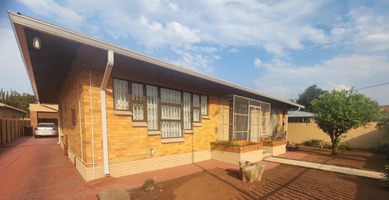 3 Bedroom Property for Sale in Florentia Gauteng