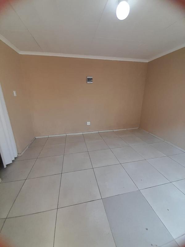 To Let 0 Bedroom Property for Rent in Dawn Park Gauteng