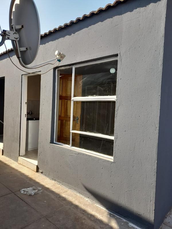 To Let 0 Bedroom Property for Rent in Dawn Park Gauteng