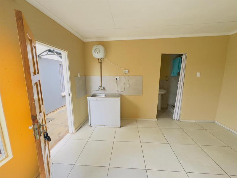 To Let 0 Bedroom Property for Rent in Dawn Park Gauteng