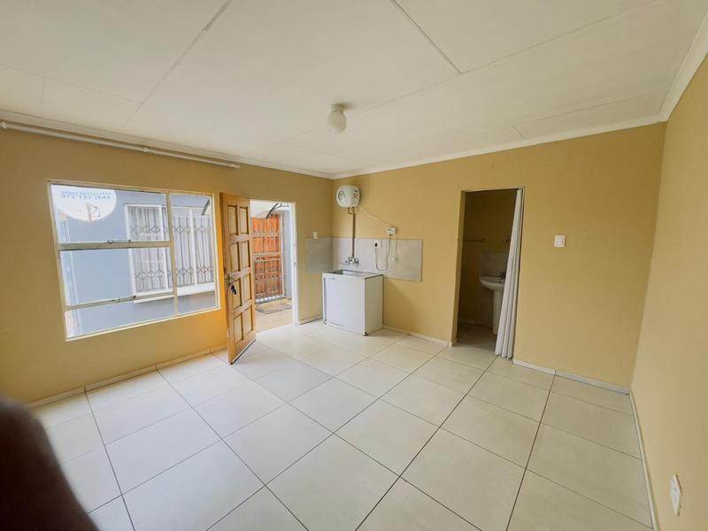 To Let 0 Bedroom Property for Rent in Dawn Park Gauteng