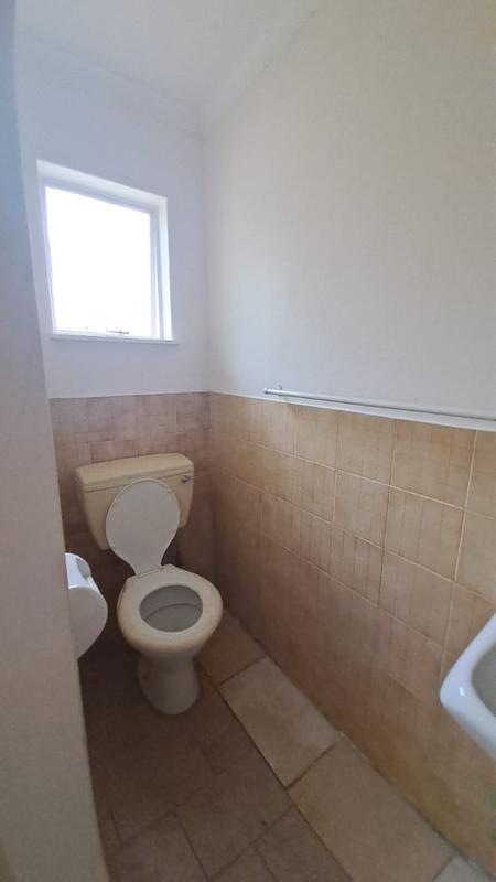 To Let 1 Bedroom Property for Rent in Cyrildene Gauteng