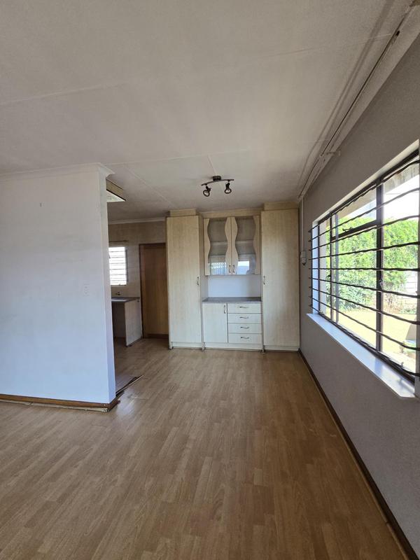 To Let 2 Bedroom Property for Rent in Cyrildene Gauteng