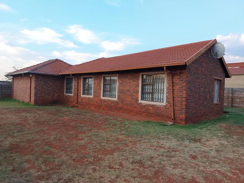 3 Bedroom Property for Sale in Dawn Park Gauteng