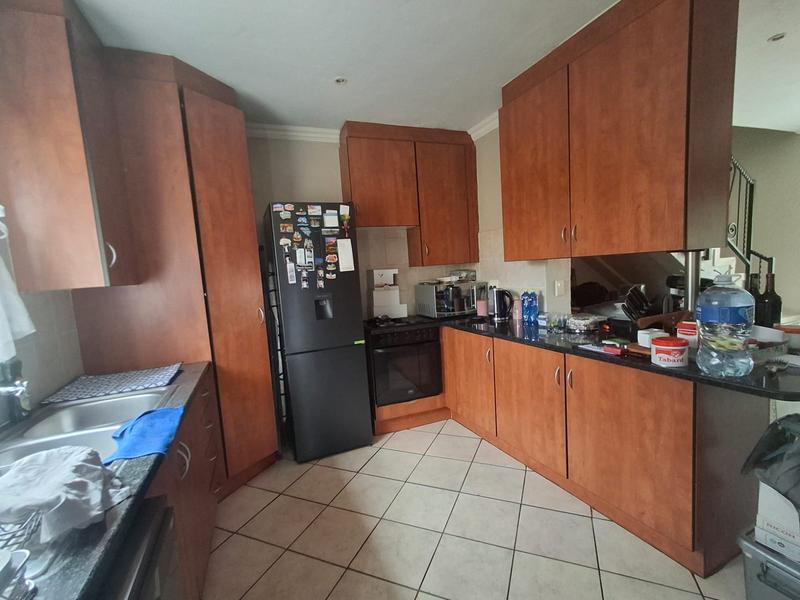 To Let 2 Bedroom Property for Rent in Annlin Gauteng