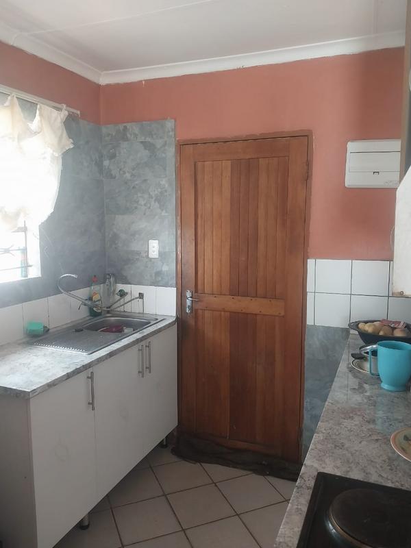 3 Bedroom Property for Sale in Clayville Gauteng