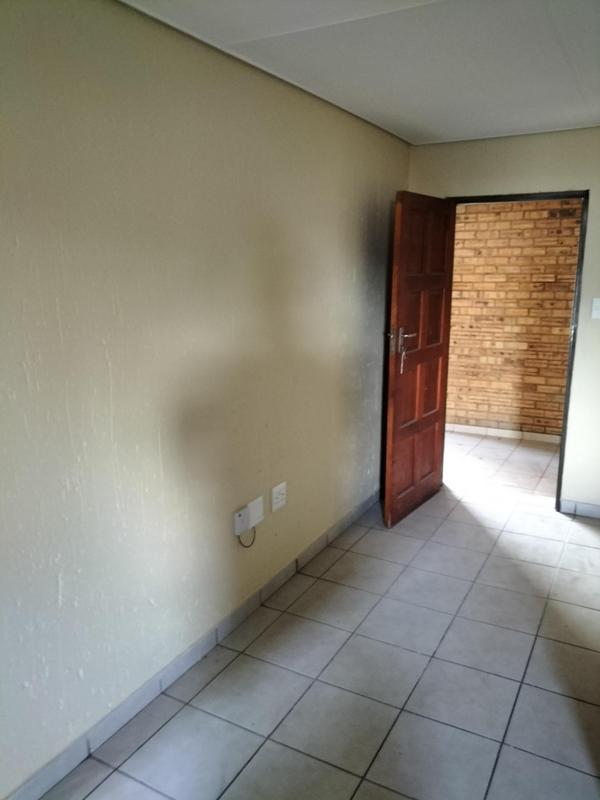 To Let 2 Bedroom Property for Rent in Elspark Gauteng