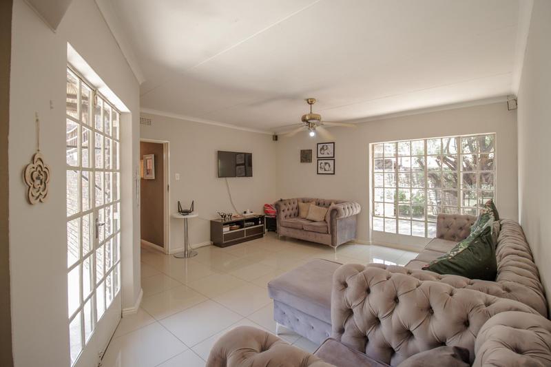 5 Bedroom Property for Sale in Sharonlea Gauteng