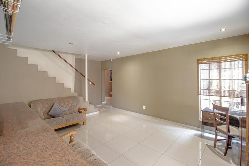 5 Bedroom Property for Sale in Sharonlea Gauteng