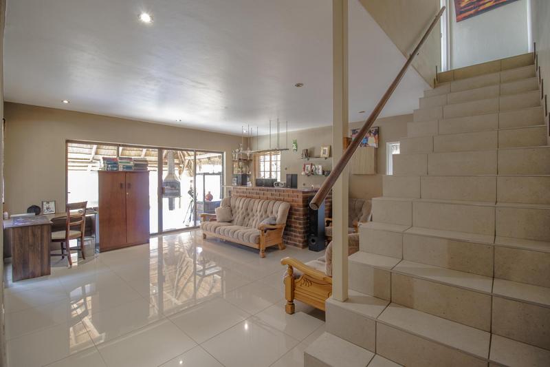 5 Bedroom Property for Sale in Sharonlea Gauteng