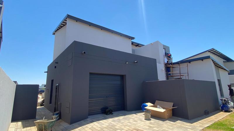 4 Bedroom Property for Sale in Midstream Heights Gauteng