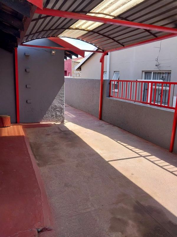 To Let 3 Bedroom Property for Rent in Pimville Gauteng