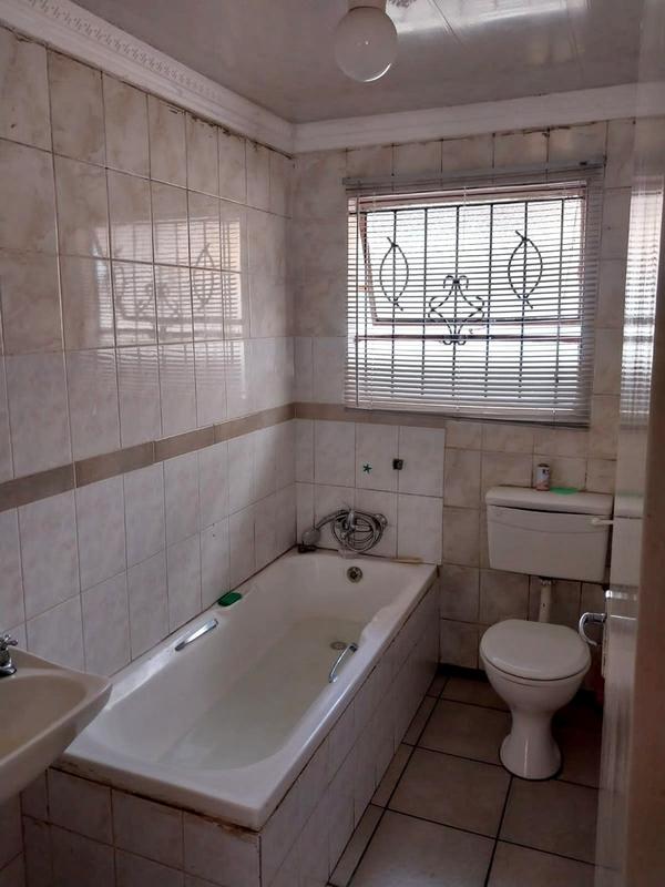 To Let 3 Bedroom Property for Rent in Pimville Gauteng