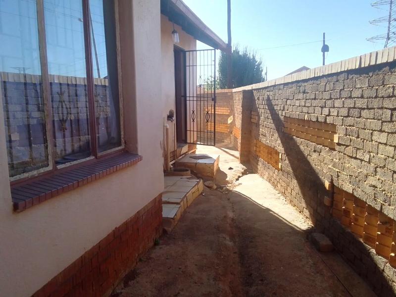 3 Bedroom Property for Sale in Jabulani Gauteng