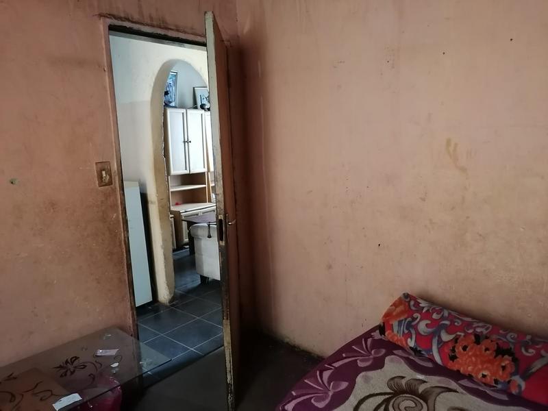 2 Bedroom Property for Sale in Katlehong South Gauteng