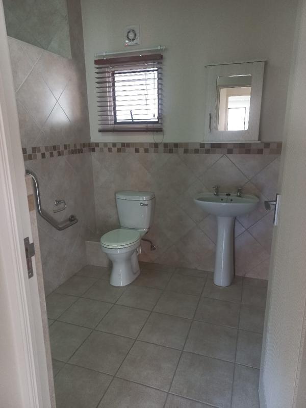 2 Bedroom Property for Sale in Brentwood Gauteng