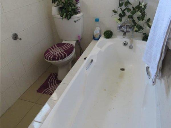 To Let 2 Bedroom Property for Rent in Northwold Gauteng