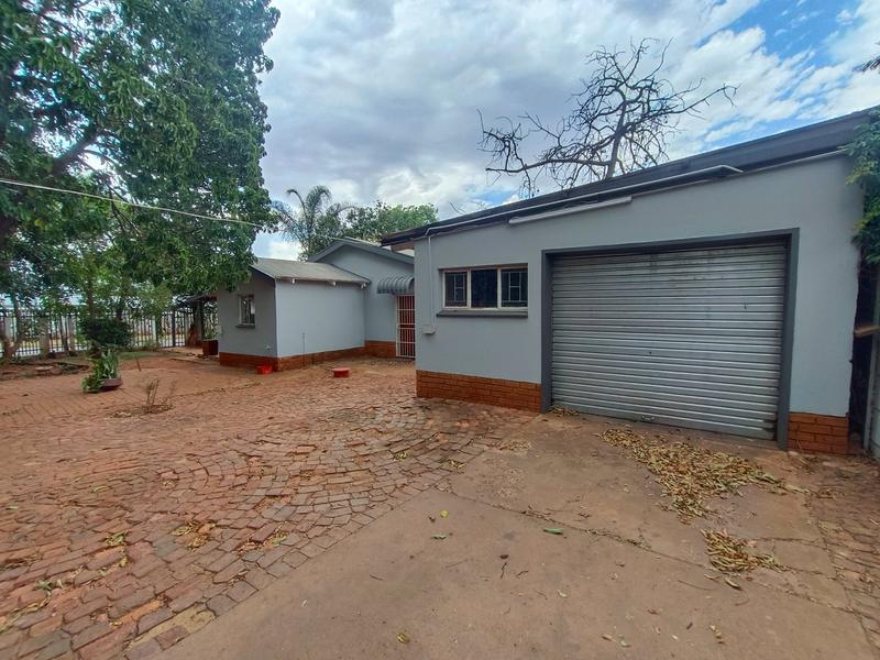 3 Bedroom Property for Sale in Annlin Gauteng